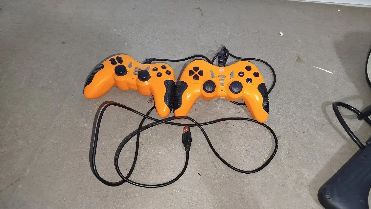 دسته بازی کامپیوتر|قطعات و لوازم جانبی رایانه|تربتحیدریه, حاجی یار|دیوار