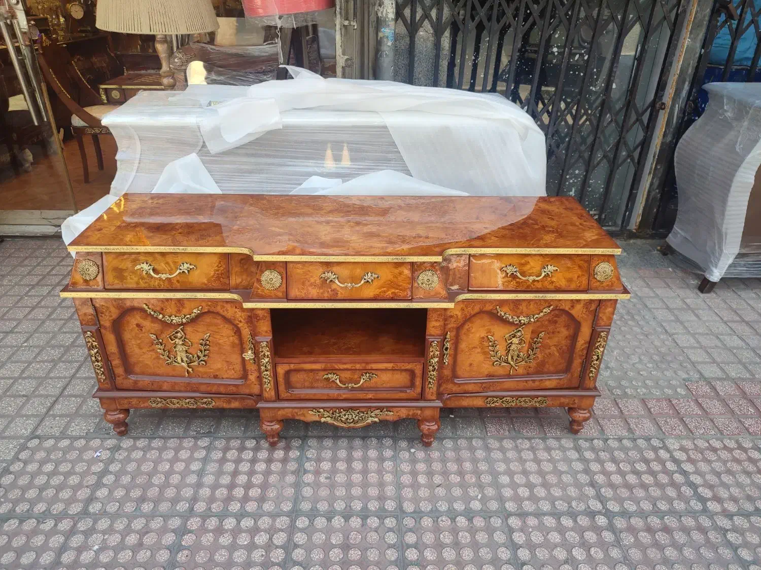 میز تی وی معرق و جاکفشی|میز تلویزیون|تهران, علم و صنعت|دیوار