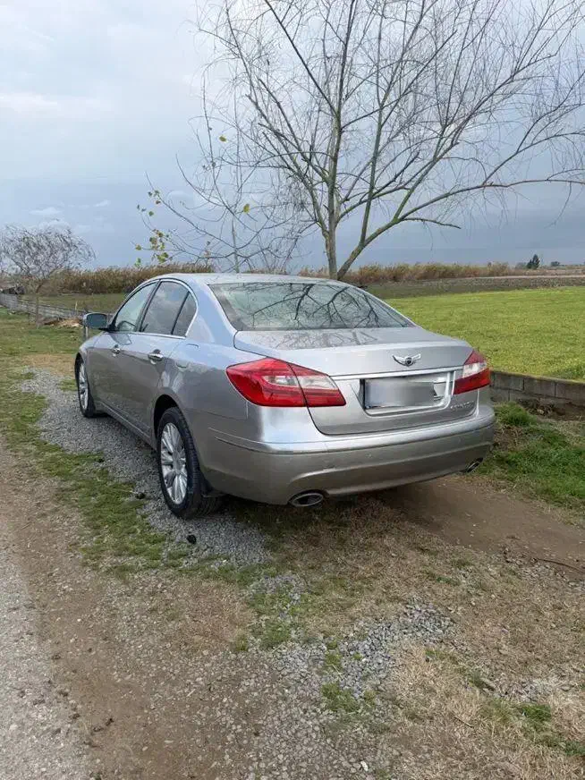 جنسیس سدان ۲۰۱۰ بیرنگ|خودرو سواری و وانت|ساری, |دیوار