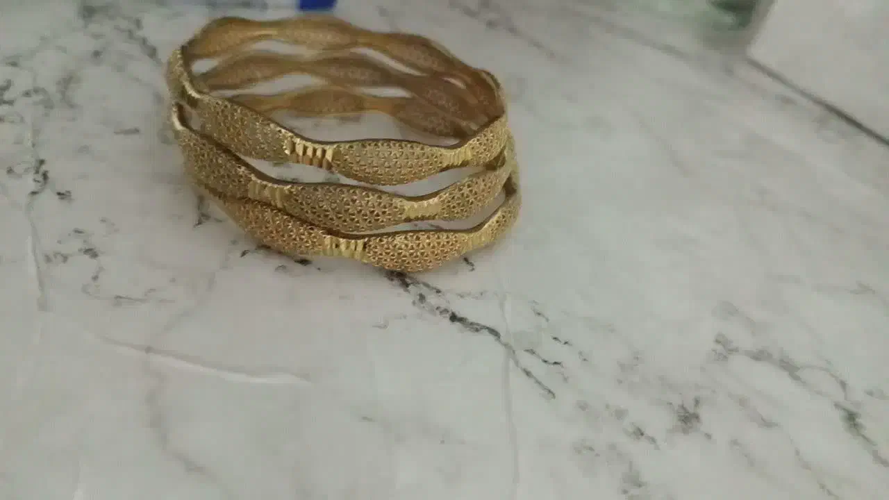 سه عدد النگو درحد نو بدل رنگ ثابت|بدلیجات|قم, چهل درخت‎|دیوار