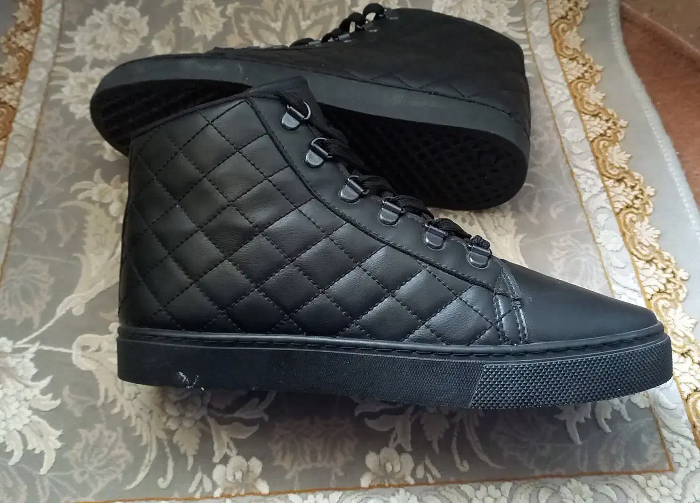 کفش|کیف، کفش، کمربند|خرم‌آباد, |دیوار