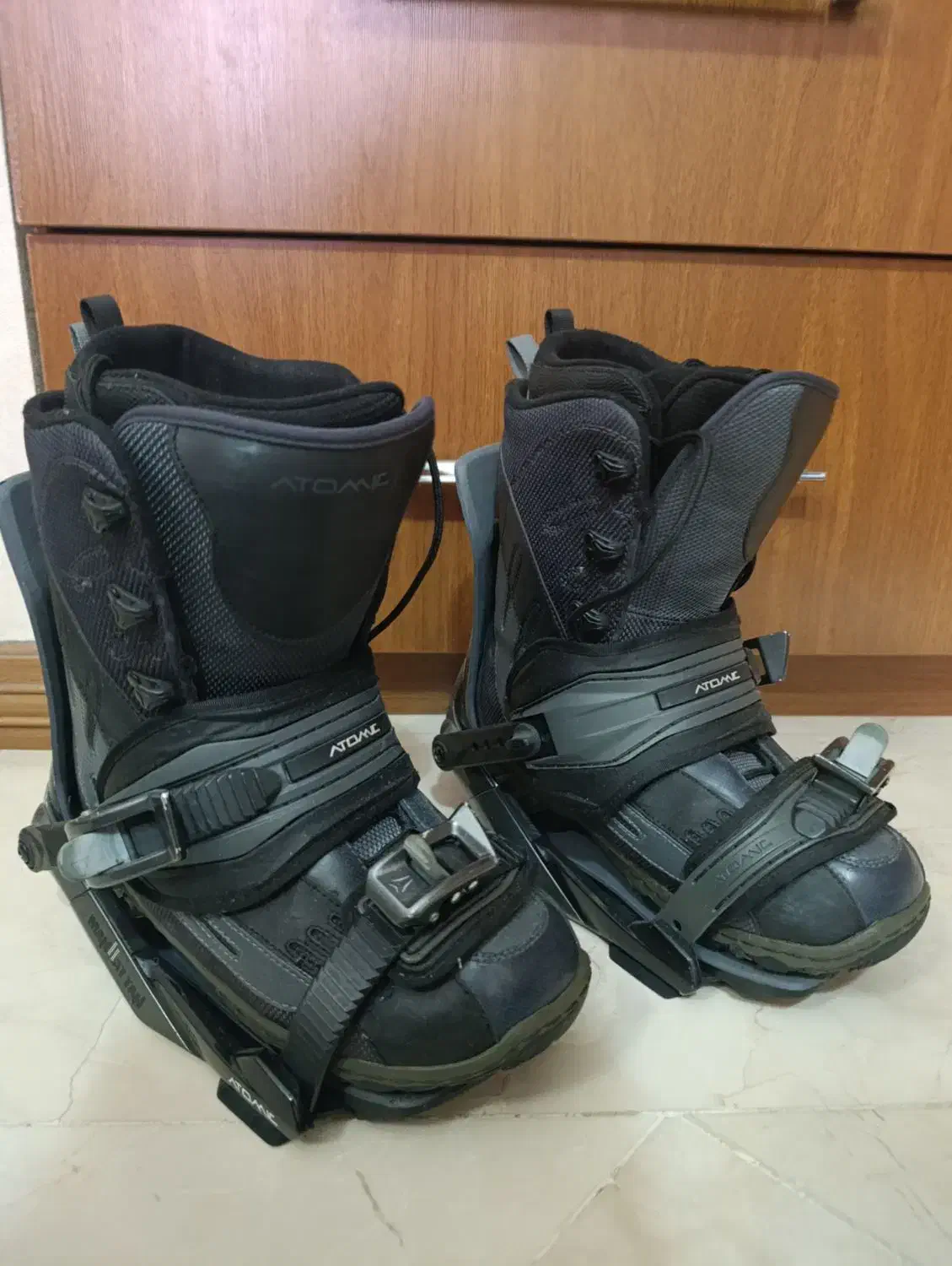 بوت و فیکس اسنوبرد ، کاپشن و شلوار اسکی در حد|ورزش‌های زمستانی|تهران, زرگنده|دیوار