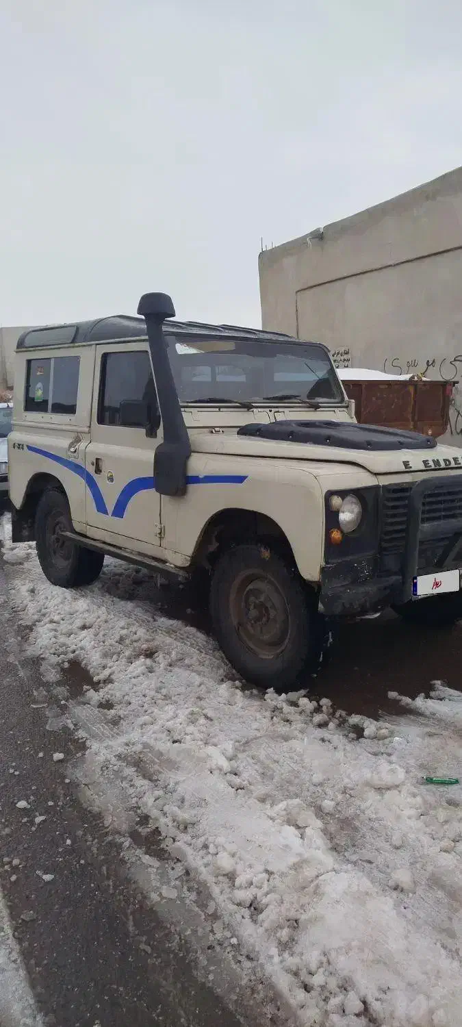 ماشین لندرور|خودرو کلاسیک|سراب, |دیوار