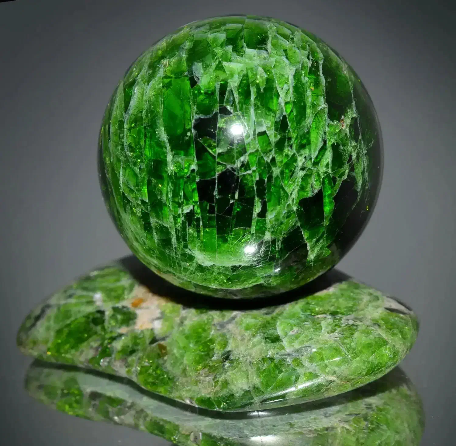 سنگ های قدیمی و گرانبها|جواهرات|پرند, فاز ۵|دیوار