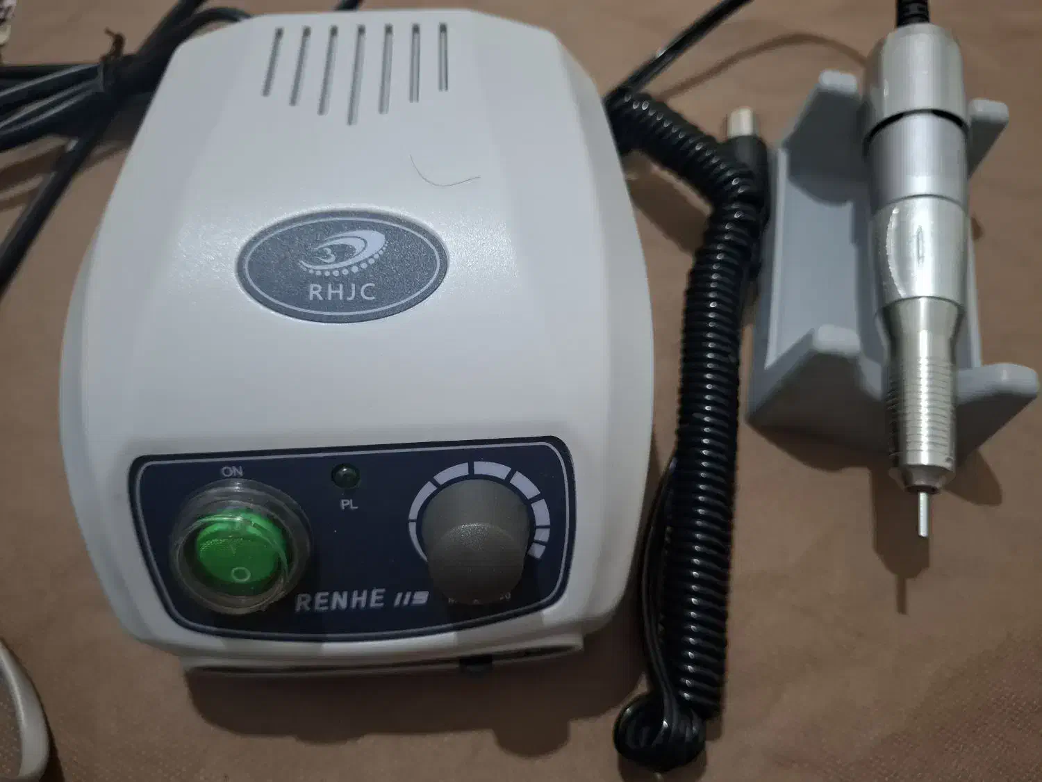 وسایل کاشت ناخن|آرایشگاه و سالن‌های زیبایی|محمدیه-قزوین, |دیوار