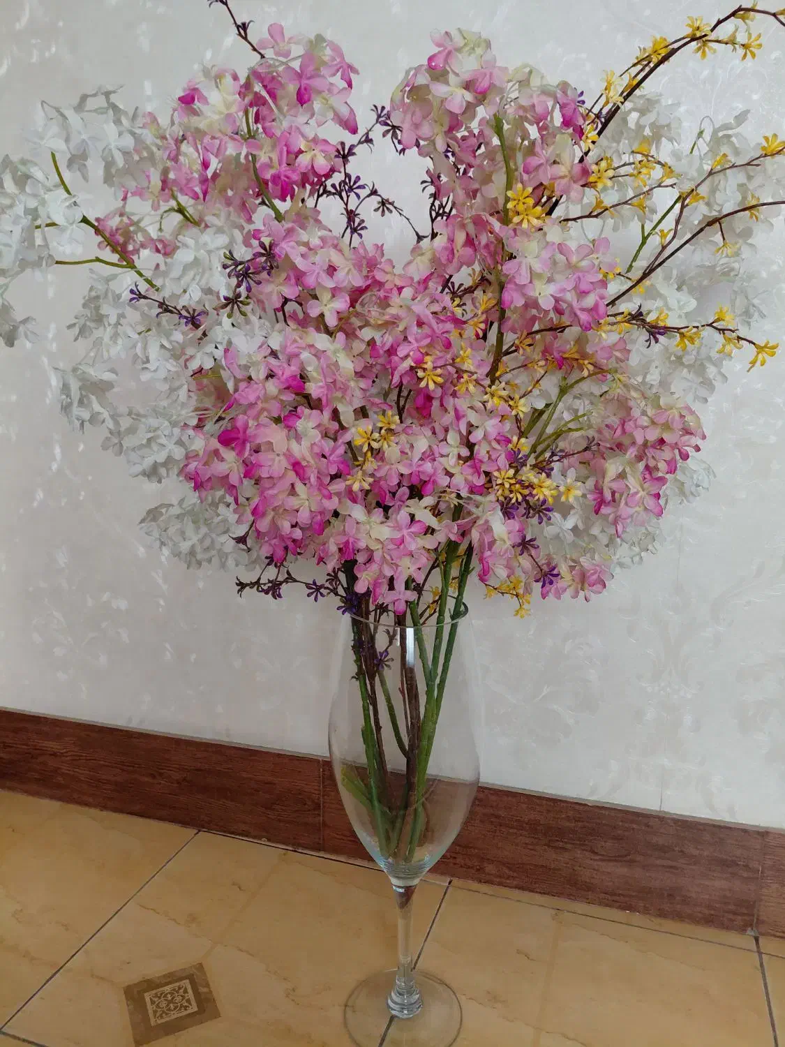 گل با گلدان در حد نو|گل مصنوعی|شهریار, شهریار|دیوار