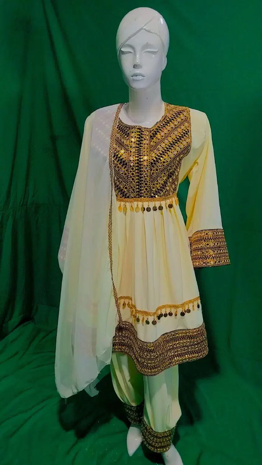 لباس سنتی|لباس|مشهد, شهرک شهید باهنر|دیوار