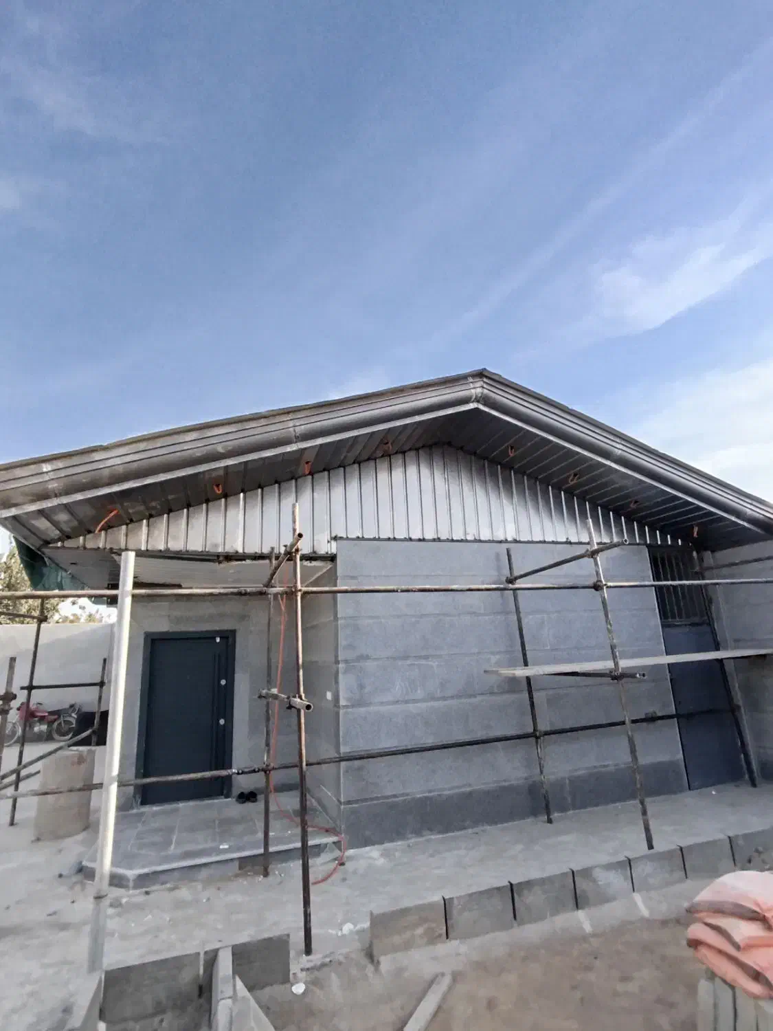 شیروانی. پوشش سقف. نما لمبه|خدمات پیشه و مهارت|پاکدشت, پاکدشت (مامازند)|دیوار