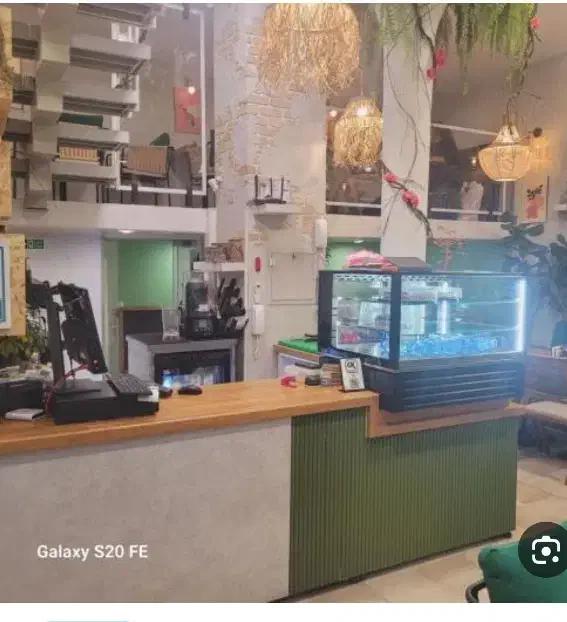 سالنکار و ویتر ، کمک اشپز|استخدام خدمات فروشگاه و رستوران|تهران, توحید|دیوار