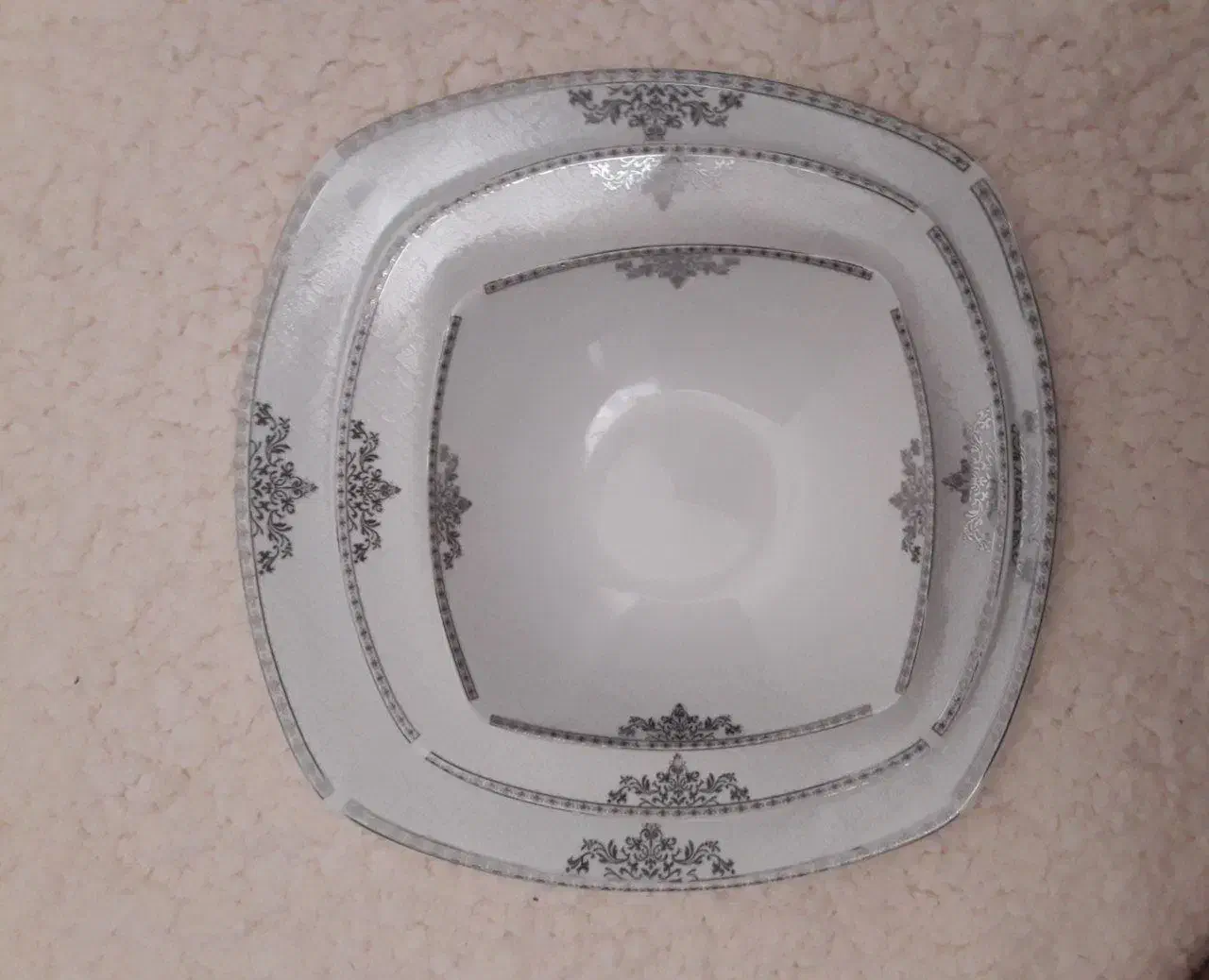 چینی در حد نو|ظروف سرو و پذیرایی|مریوان, |دیوار