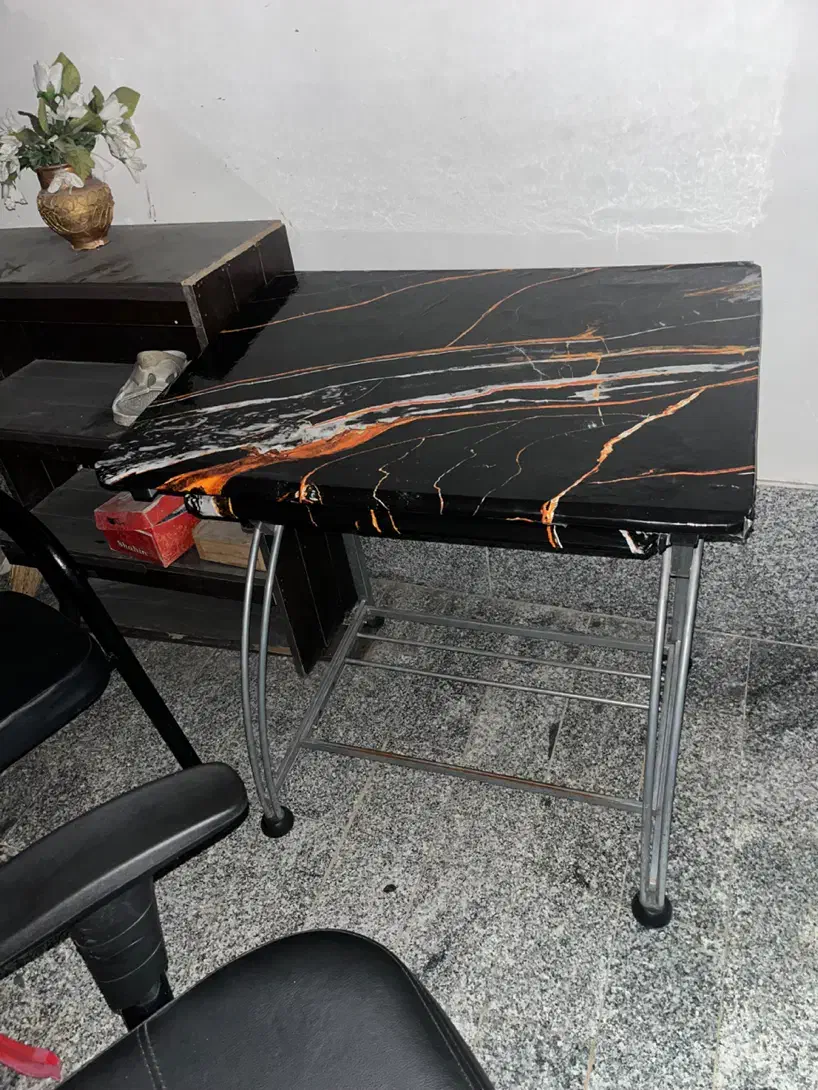 میز و صندلی|صندلی و نیمکت|بروجرد, |دیوار