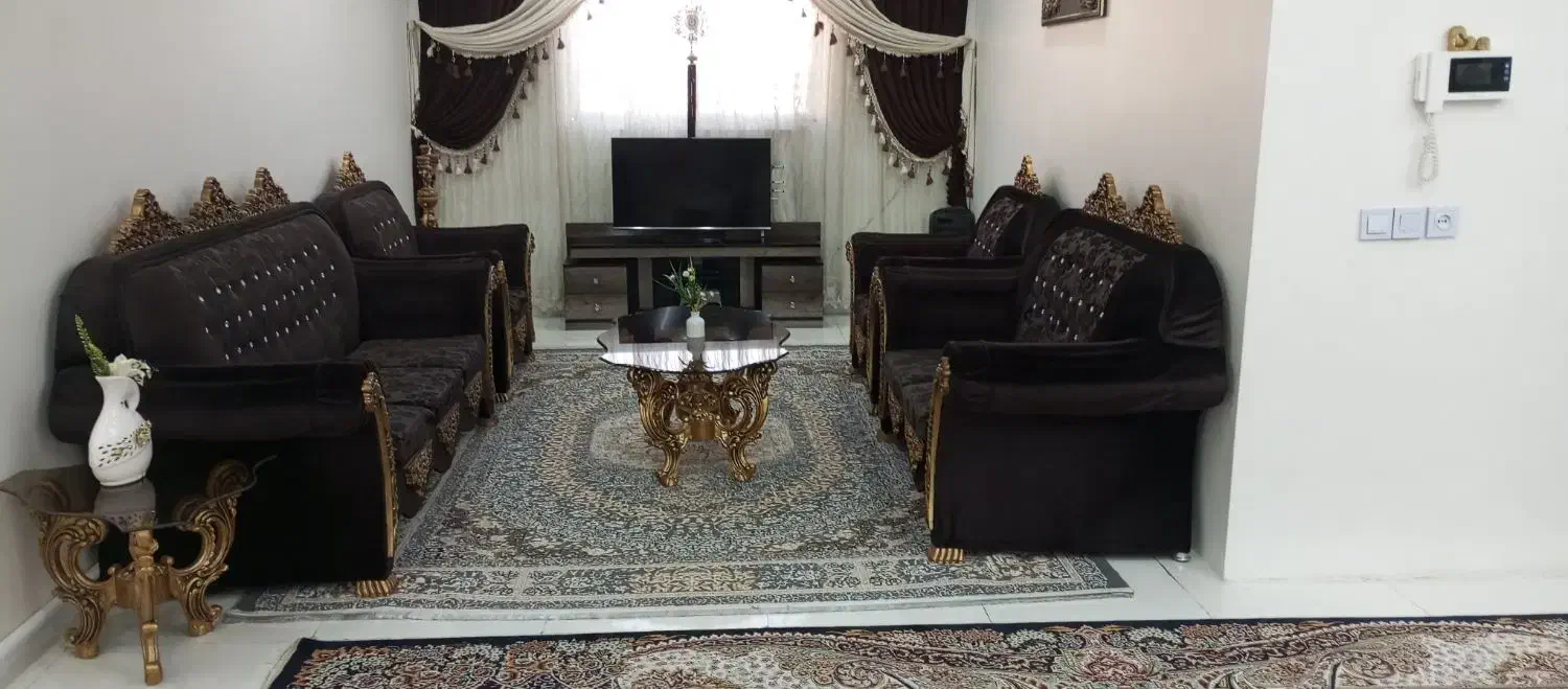 مبل ۷ نفره وجلومبلی|مبلمان خانگی و میز عسلی|کرج, شهرک سهرابیه|دیوار