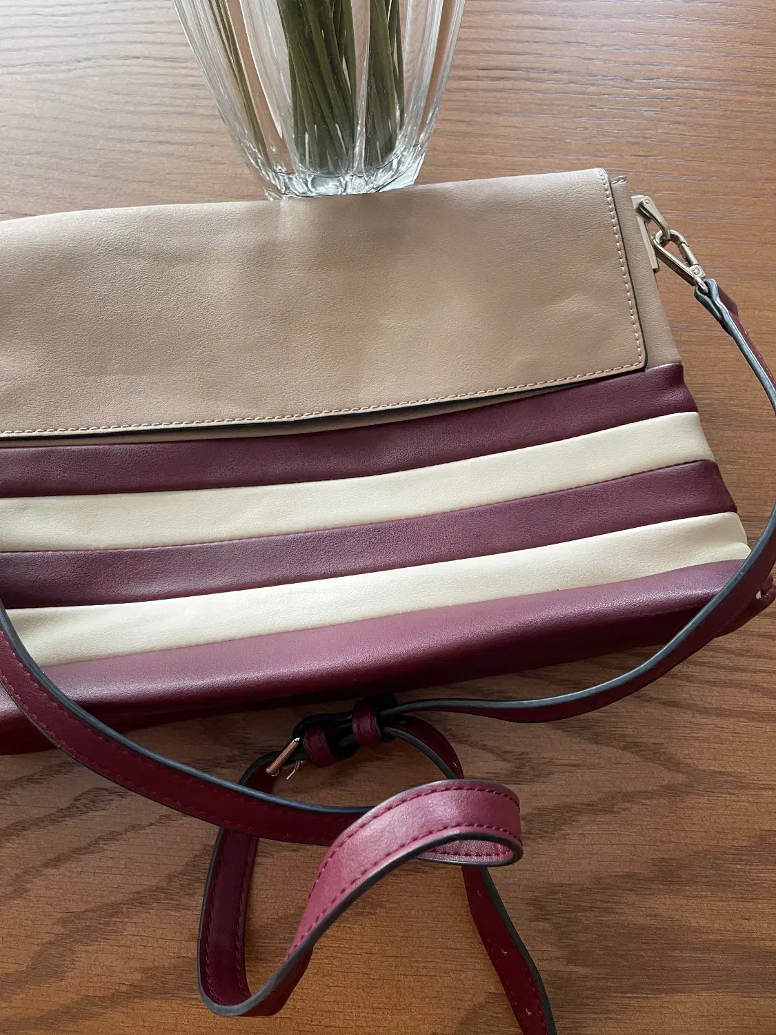 کیف چرم زنانه|کیف، کفش، کمربند|شیراز, مبعث|دیوار