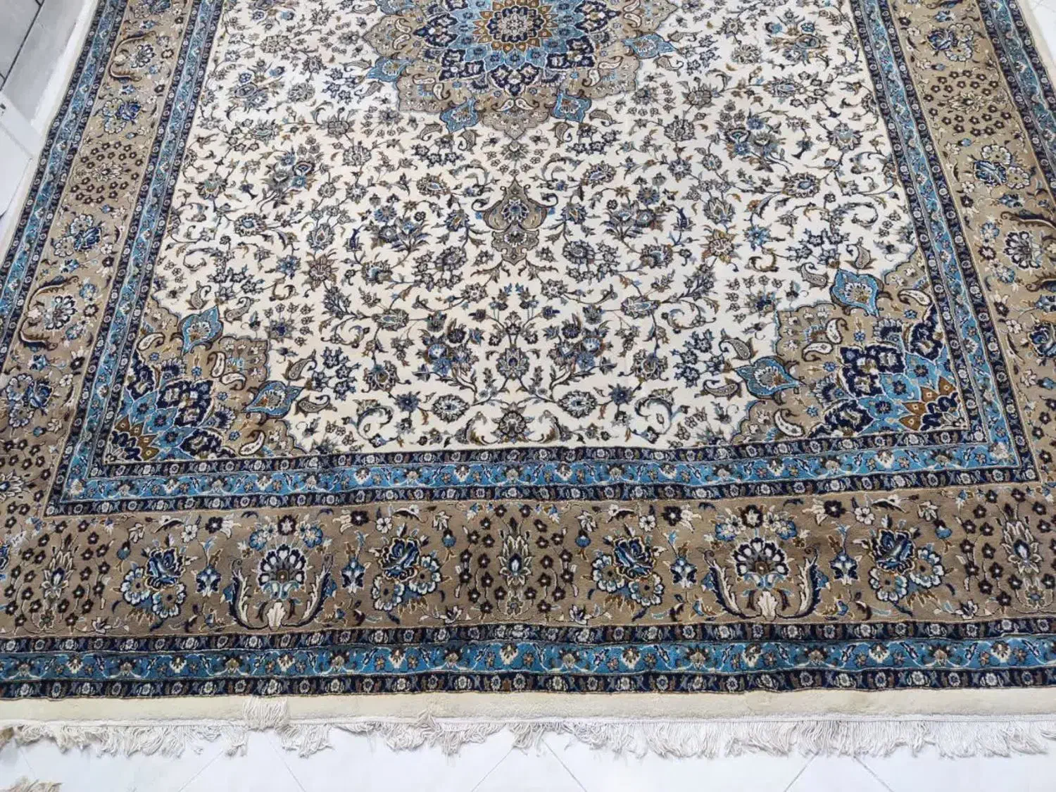 فرش ماشینی ۱۲متری لاشه دار|فرش|اصفهان, آفاران|دیوار