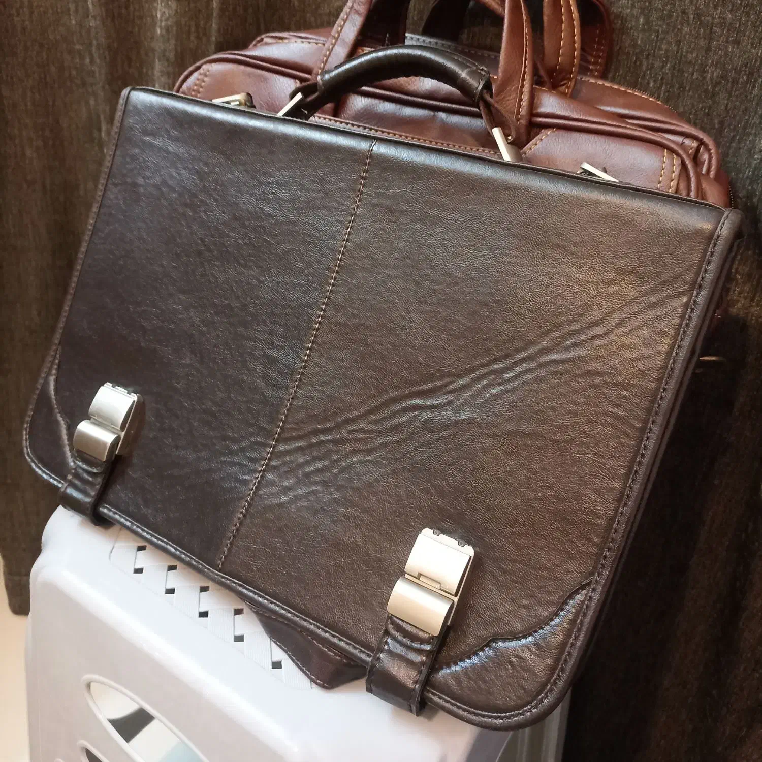 کیف اداری مردانه|کیف، کفش، کمربند|ری, دیلمان|دیوار