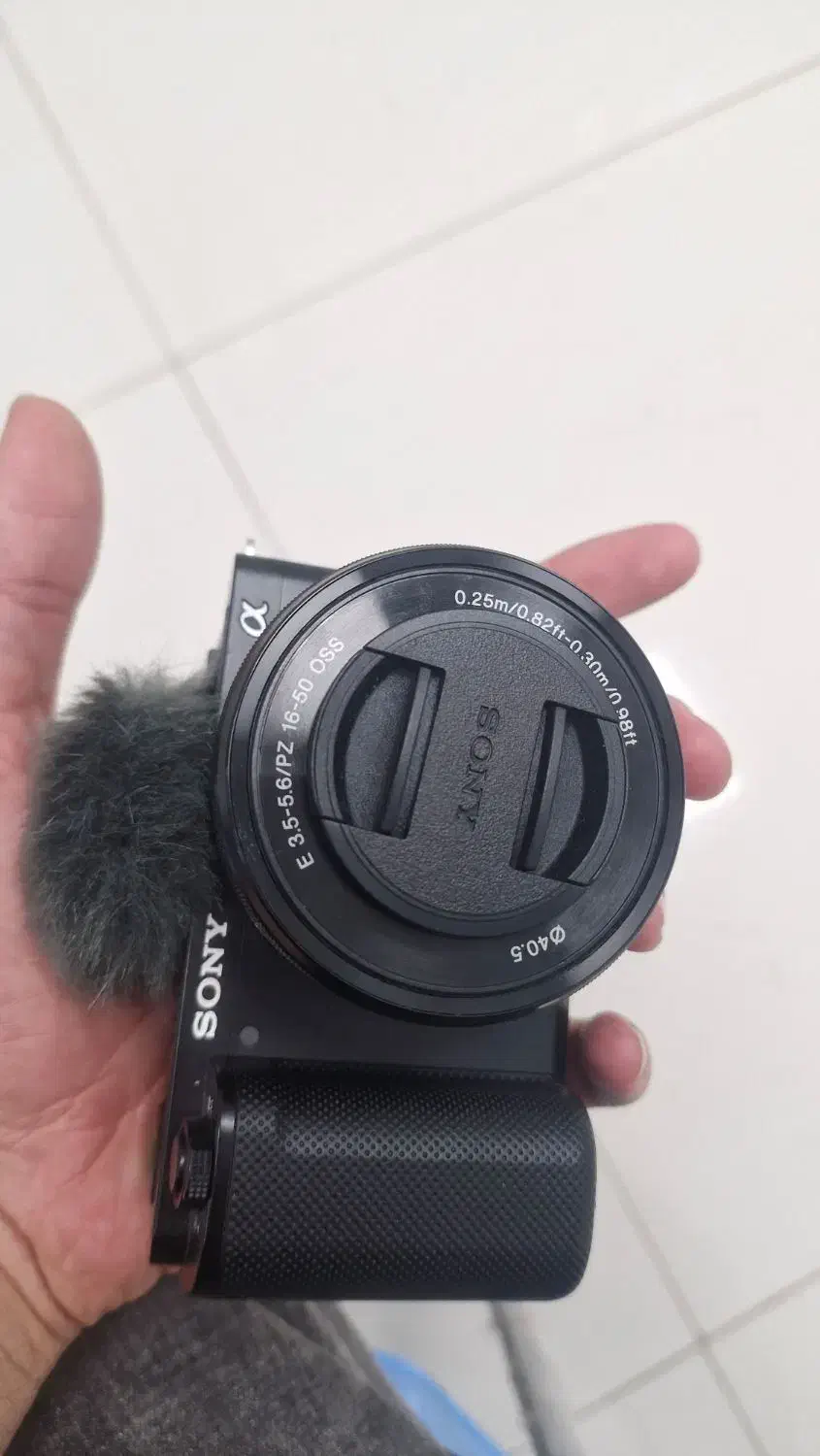 دوربین سونی zve10 با لنز ۱۶ ۵۰ مشابه اکبند|دوربین عکاسی و فیلمبرداری|یاسوج, |دیوار