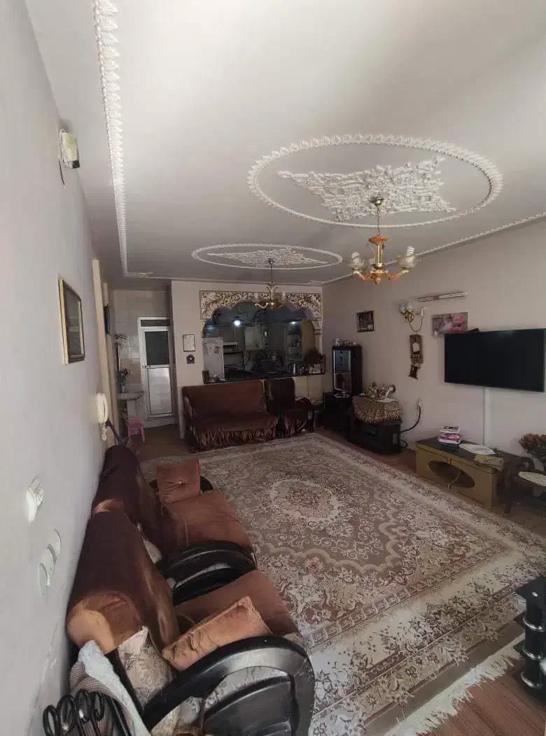 خانه ویلایی دربست دو خوابه بازسازی شده|اجارهٔ خانه و ویلا|شیراز, تحویلی|دیوار