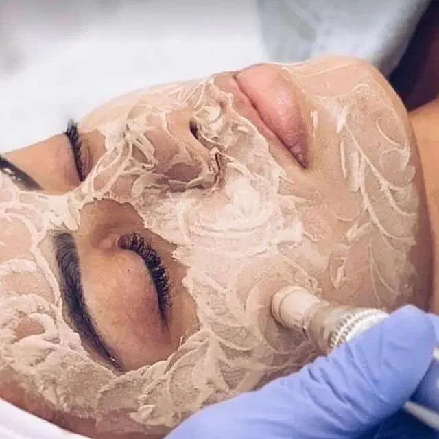 جشنواره خدمات ژل و بوتاکس و مزو ژل و آنزیم و....|خدمات آرایشگری و زیبایی|مشهد, نوید|دیوار