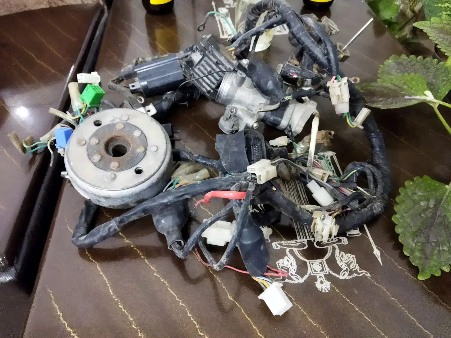 انژکتور همراه با ته سیلندر موتور سیکلت 125|قطعات یدکی و لوازم جانبی|داراب, |دیوار