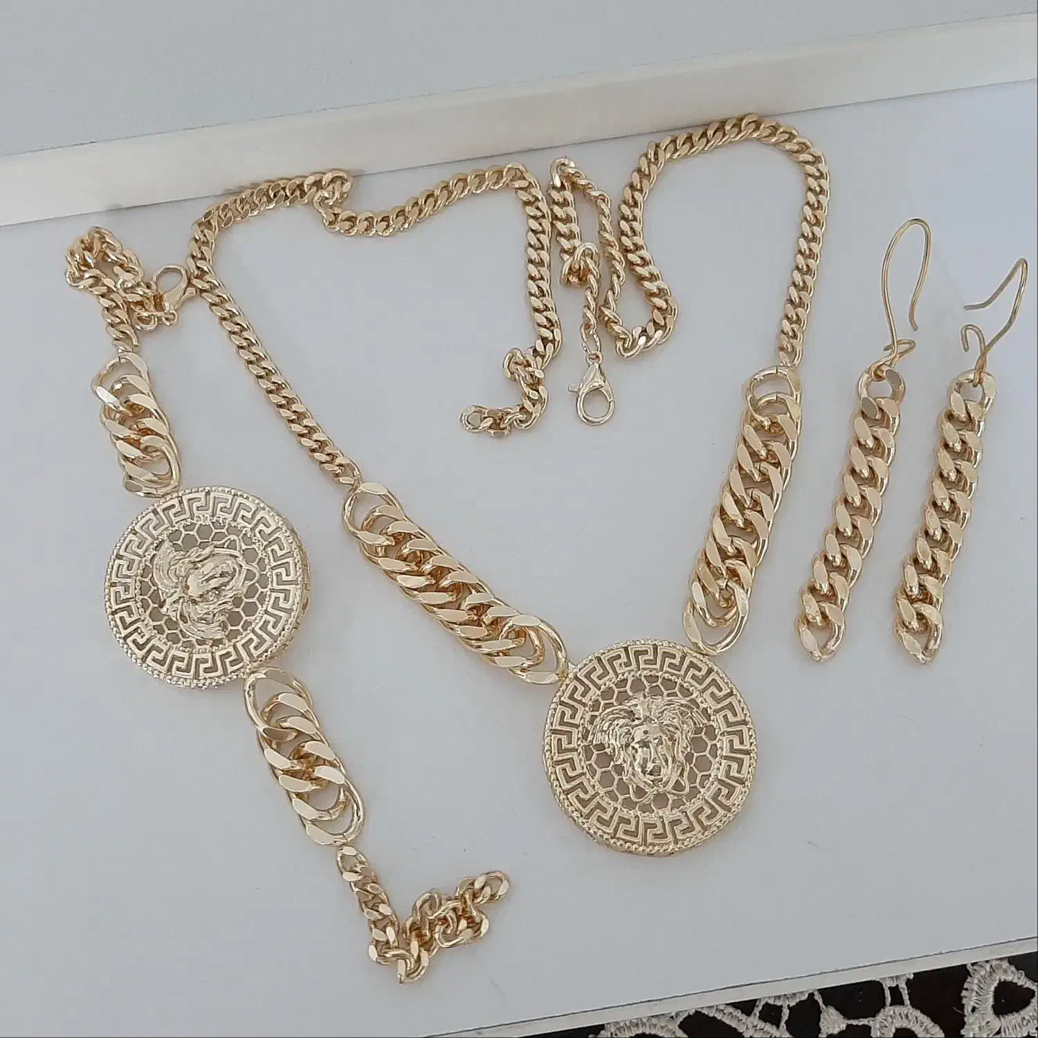 النگو طرح طلا رنگ ثابت|بدلیجات|قم, بیست متری ولیعصر|دیوار