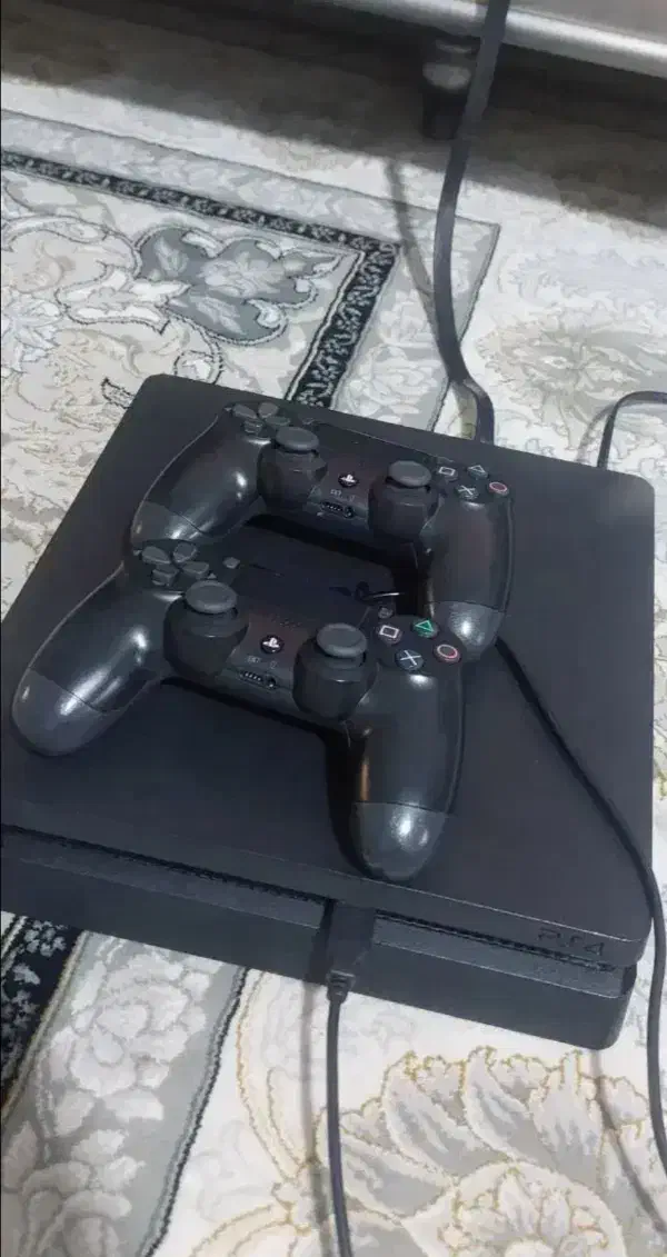 پلی استیشن ۴ درحد نو|کنسول، بازی ویدئویی و آنلاین|تبریز, |دیوار