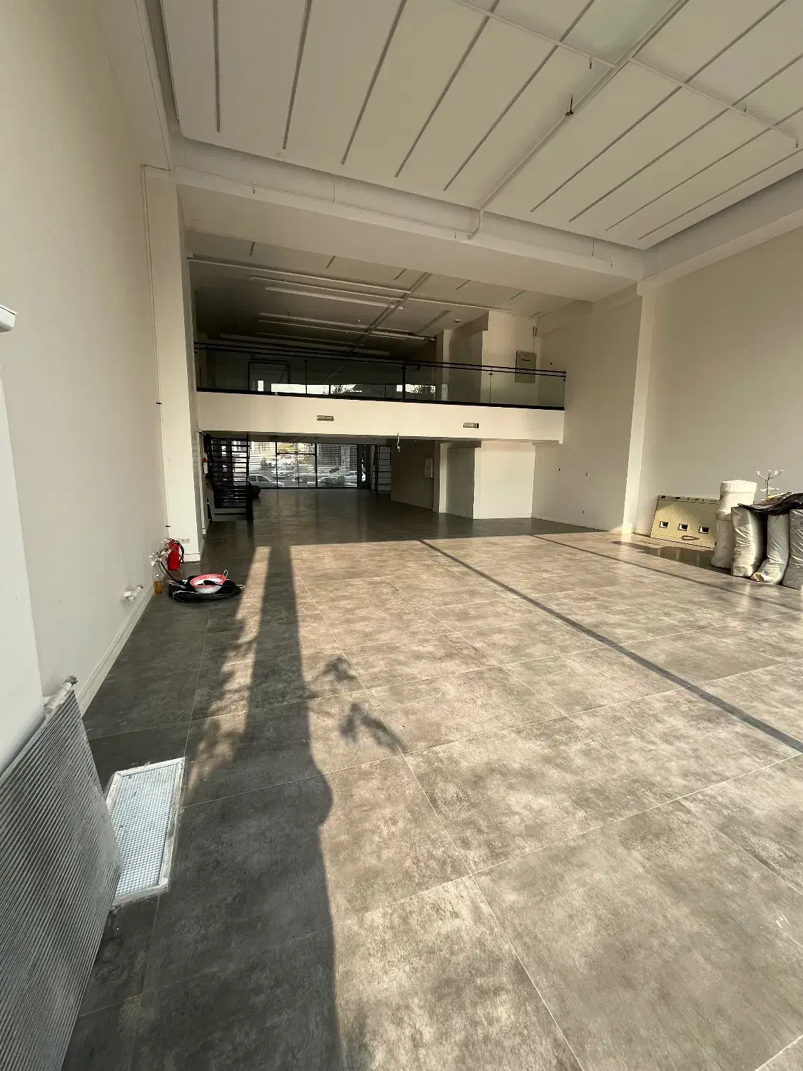 ۴۵۰ متر دوبر فرمانیه|اجارهٔ مغازه و غرفه|تهران, دزاشیب|دیوار