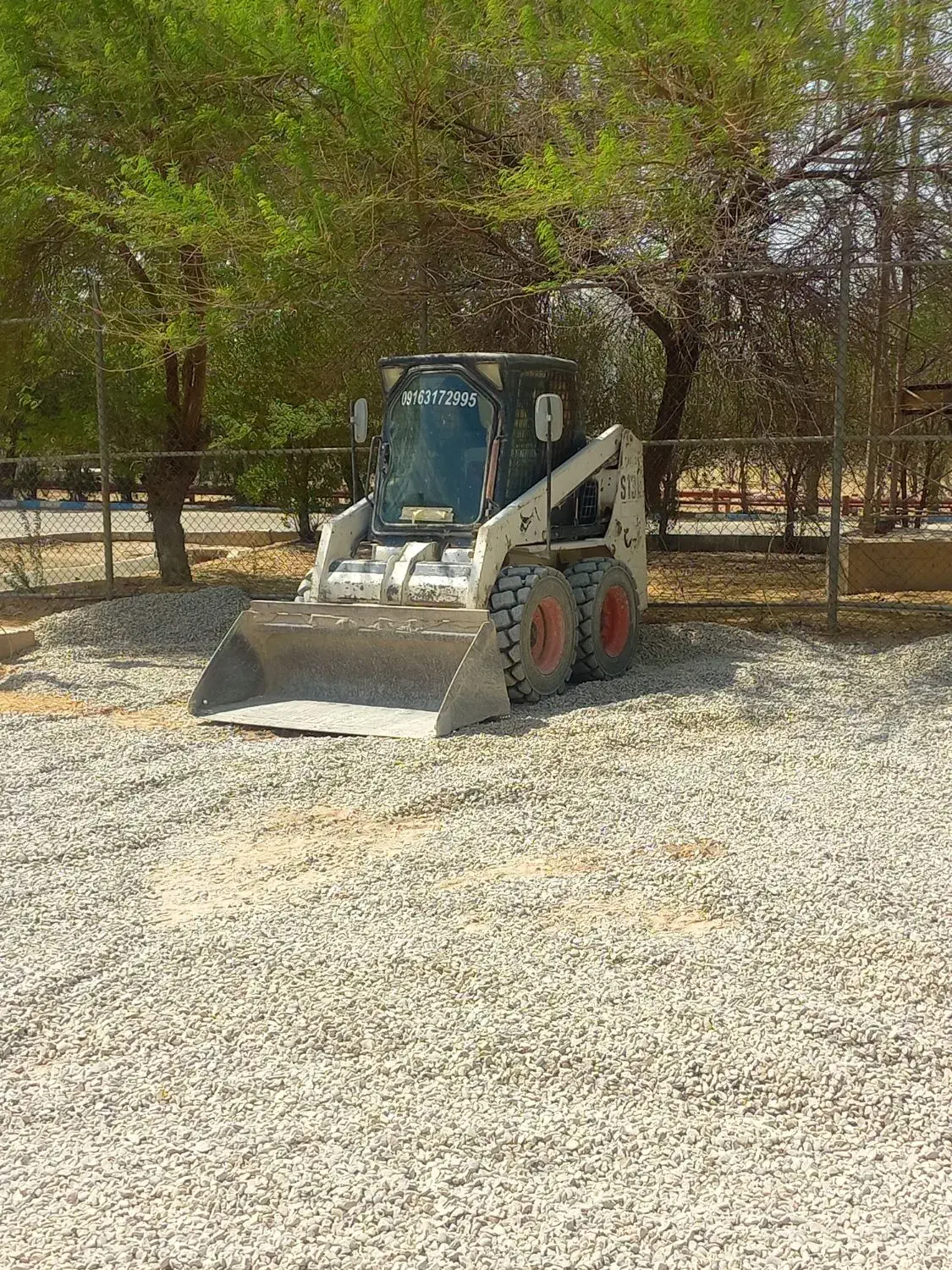 اجاره مینی لودر بابکت جهت کار|خدمات حمل و نقل|اهواز, شهرک نفت|دیوار