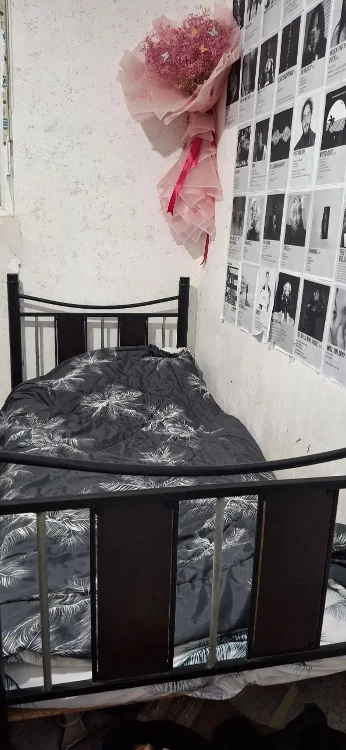 تخت فلزی دو طبقه|تخت و سرویس خواب|صدرا-فارس, فاز ۲|دیوار