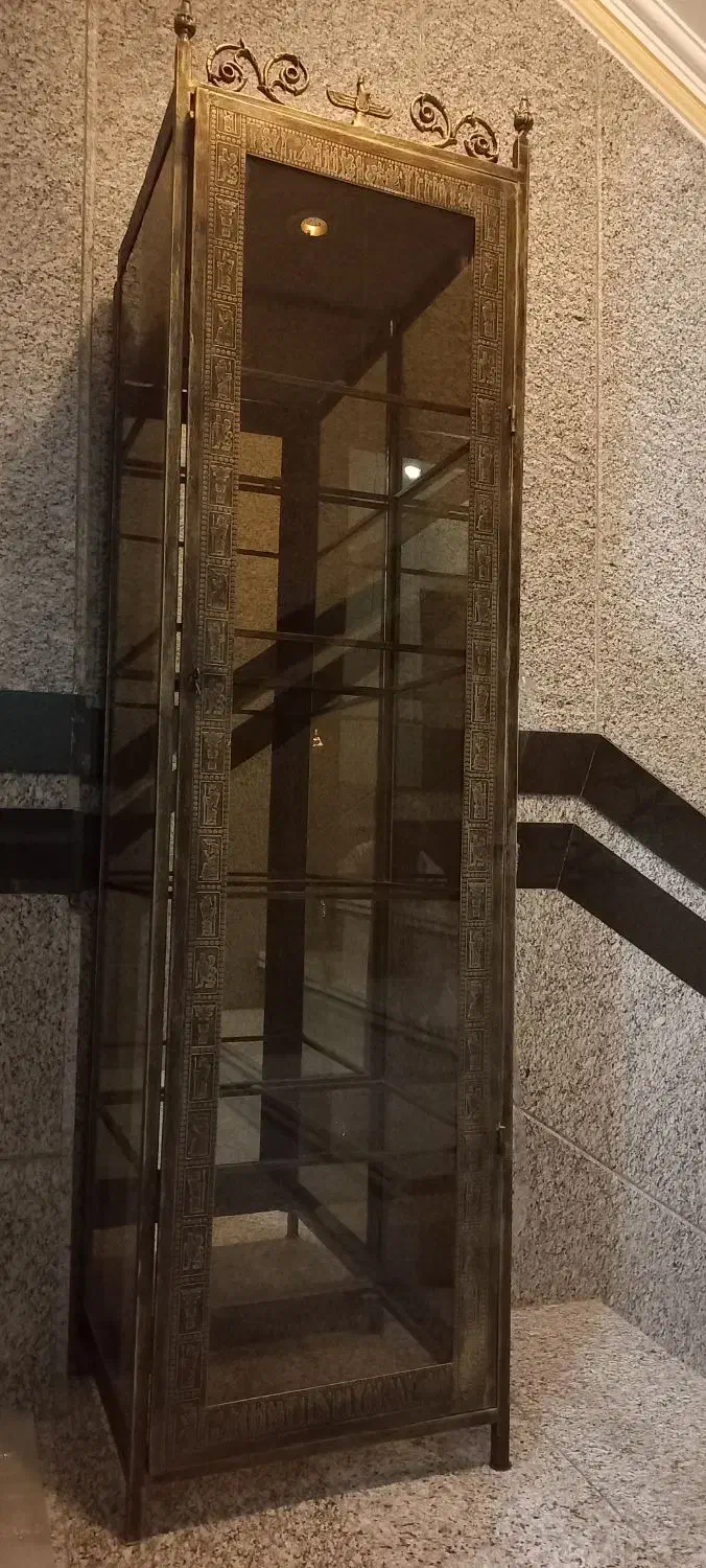 ویترین فرفورژه فلزی طرح هخامنشی|بوفه، ویترین، کنسول|تهران, امیریه|دیوار
