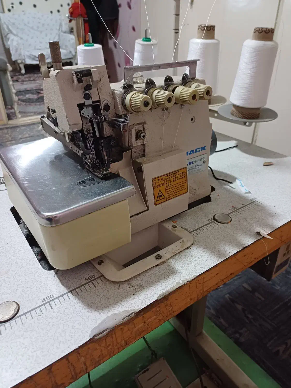 چرخ خیاطی زیگزال سالم کم کار|چرخ خیاطی و ریسندگی|تهران, شهرک ولیعصر شمالی|دیوار