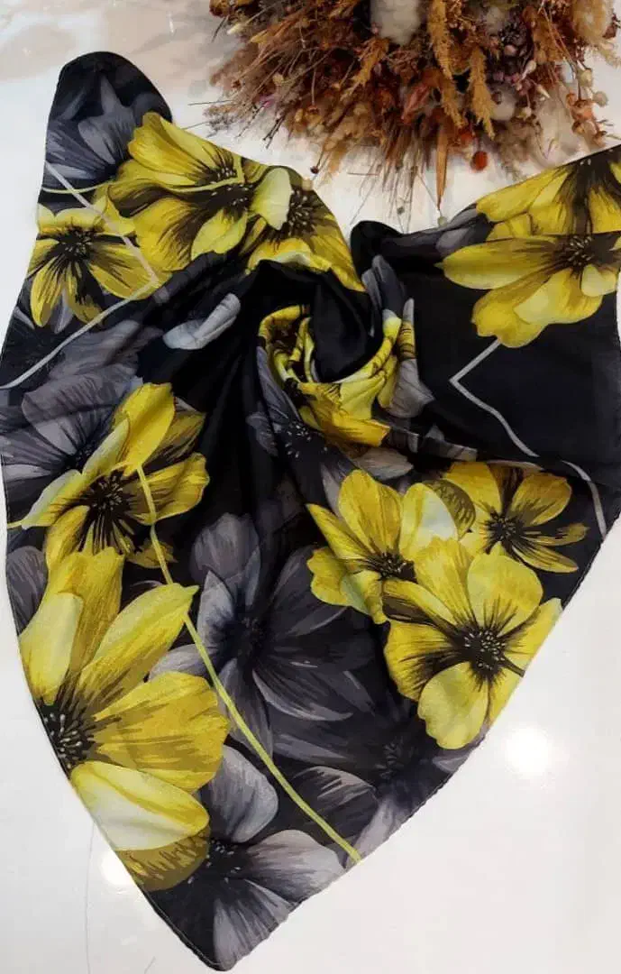 روسری|لباس|رستم, |دیوار