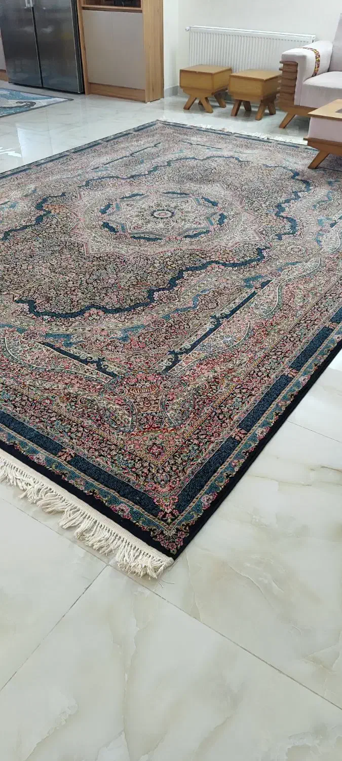 فرش ۱۲ متری ۷۰۰ شانه|فرش|دامغان, |دیوار