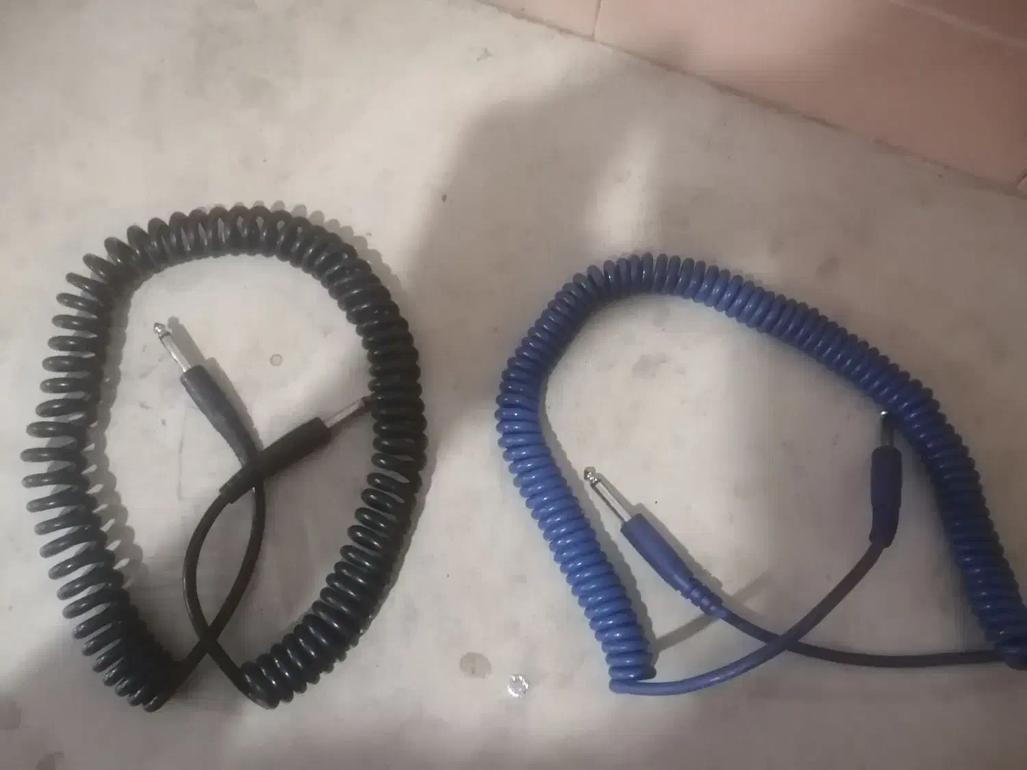 انواع کابل و سیم ارگ و میکسر و باند و پدال ارگ|گیتار، بیس، امپلیفایر|شیراز, پانصد دستگاه ارتش|دیوار