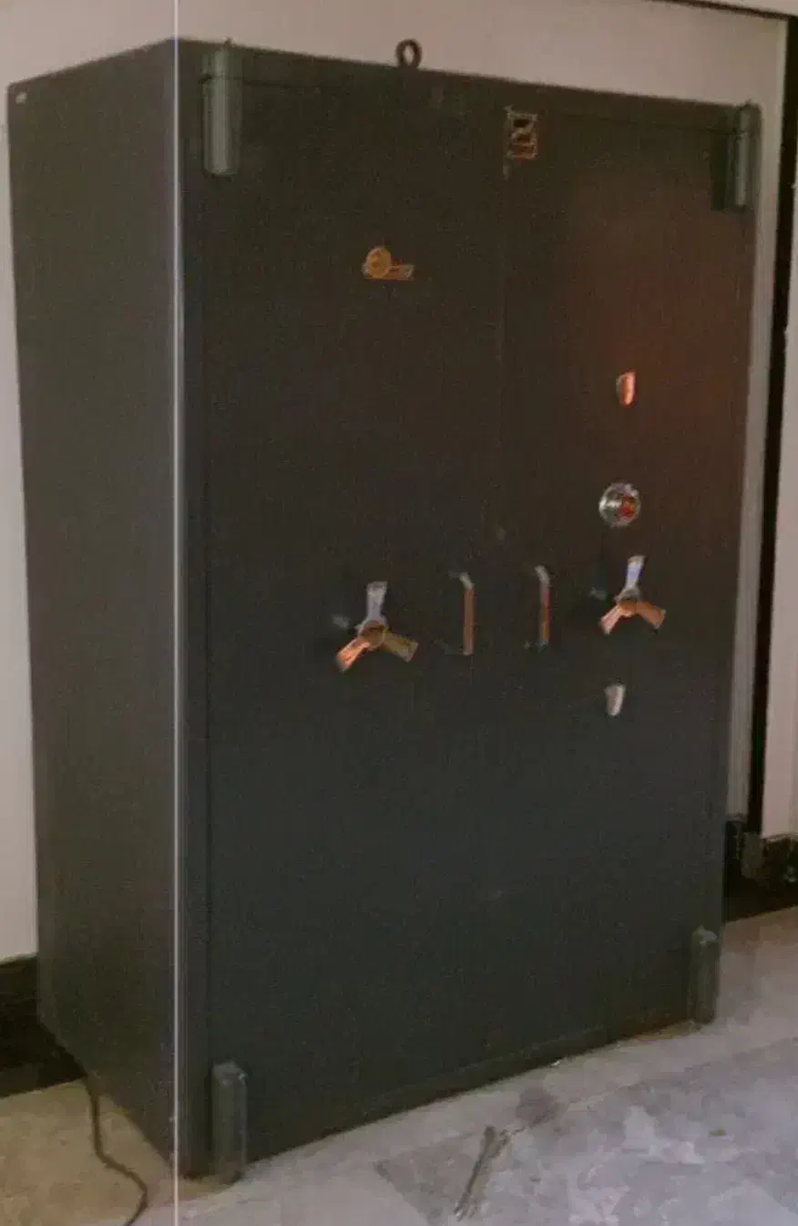 گاوصندوق 2000 آذربایجان|ابزارآلات|تبریز, |دیوار