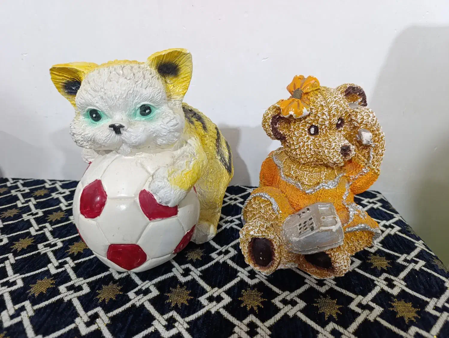 مجسمه|مجسمه، تندیس، ماکت|آستانه اشرفیه, |دیوار