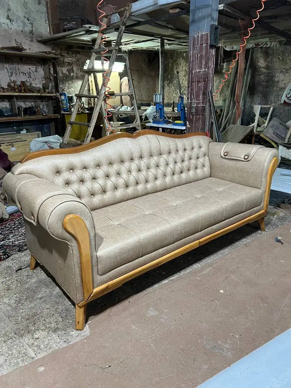 تعمیرات مبل در منزل|خدمات پیشه و مهارت|نیشابور, شهرک رسولی|دیوار