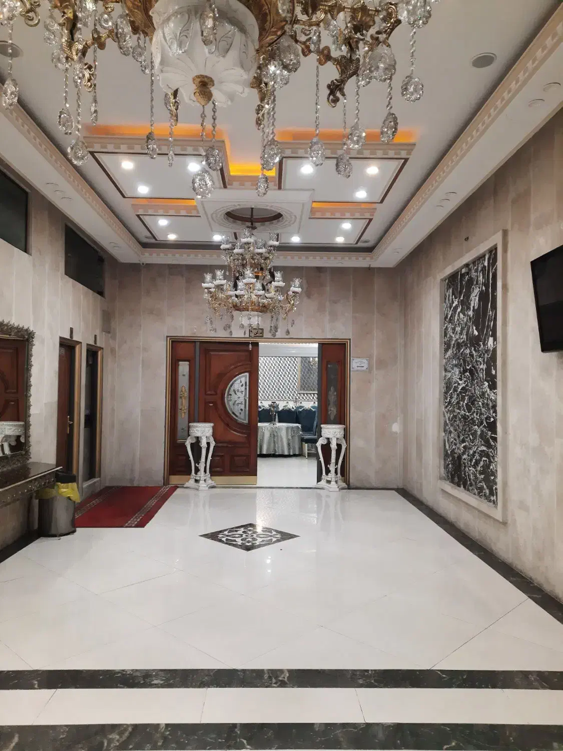 اجاره واحد تجاری ۴۵۰ متری خیابان ۱۷ شهریور|اجارهٔ مغازه و غرفه|تهران, شکوفه|دیوار