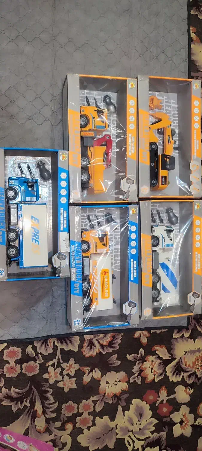 اسباب بازی / بازی فکری / ماشین کنترلی|اسباب‌بازی بچه|مشهد, انقلاب|دیوار