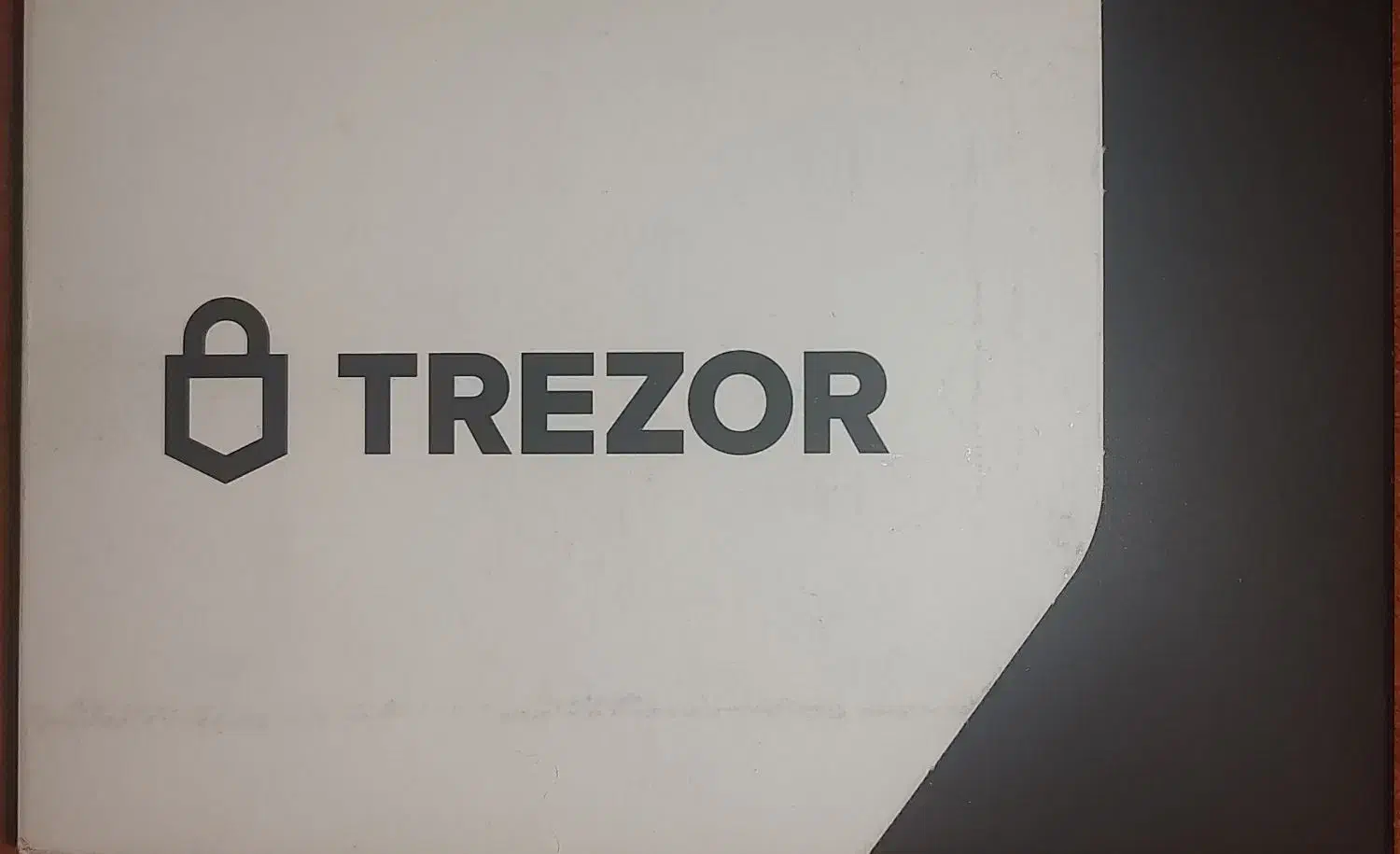 کیف پول سخت‌افزاری ترزور تی (Trezor Model T)|قطعات و لوازم جانبی رایانه|اصفهان, احمدآباد|دیوار