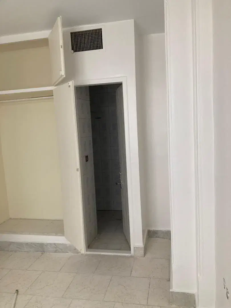 اجاره واحد ۱۲۰ متری