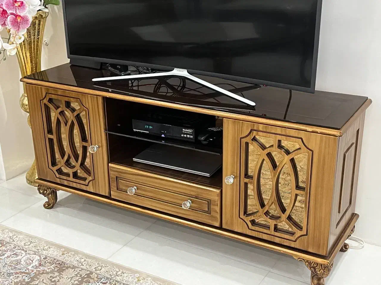 آینه کنسول ومیز tv|بوفه، ویترین، کنسول|قدس, شهرک فرزان|دیوار