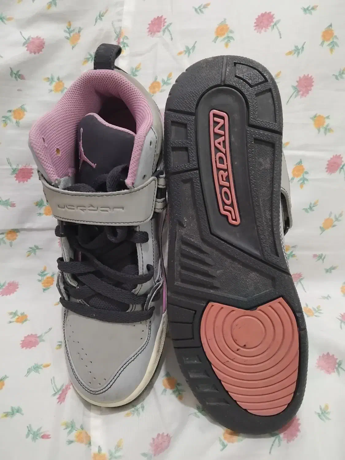 کفش نیم بوت|کیف، کفش، کمربند|قروه, |دیوار