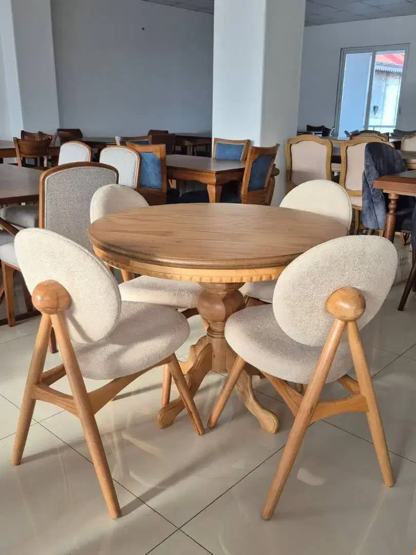 میزغذا خوری با بهترین چوب برند اقای انصاری|میز و صندلی غذاخوری|یاسوج, |دیوار