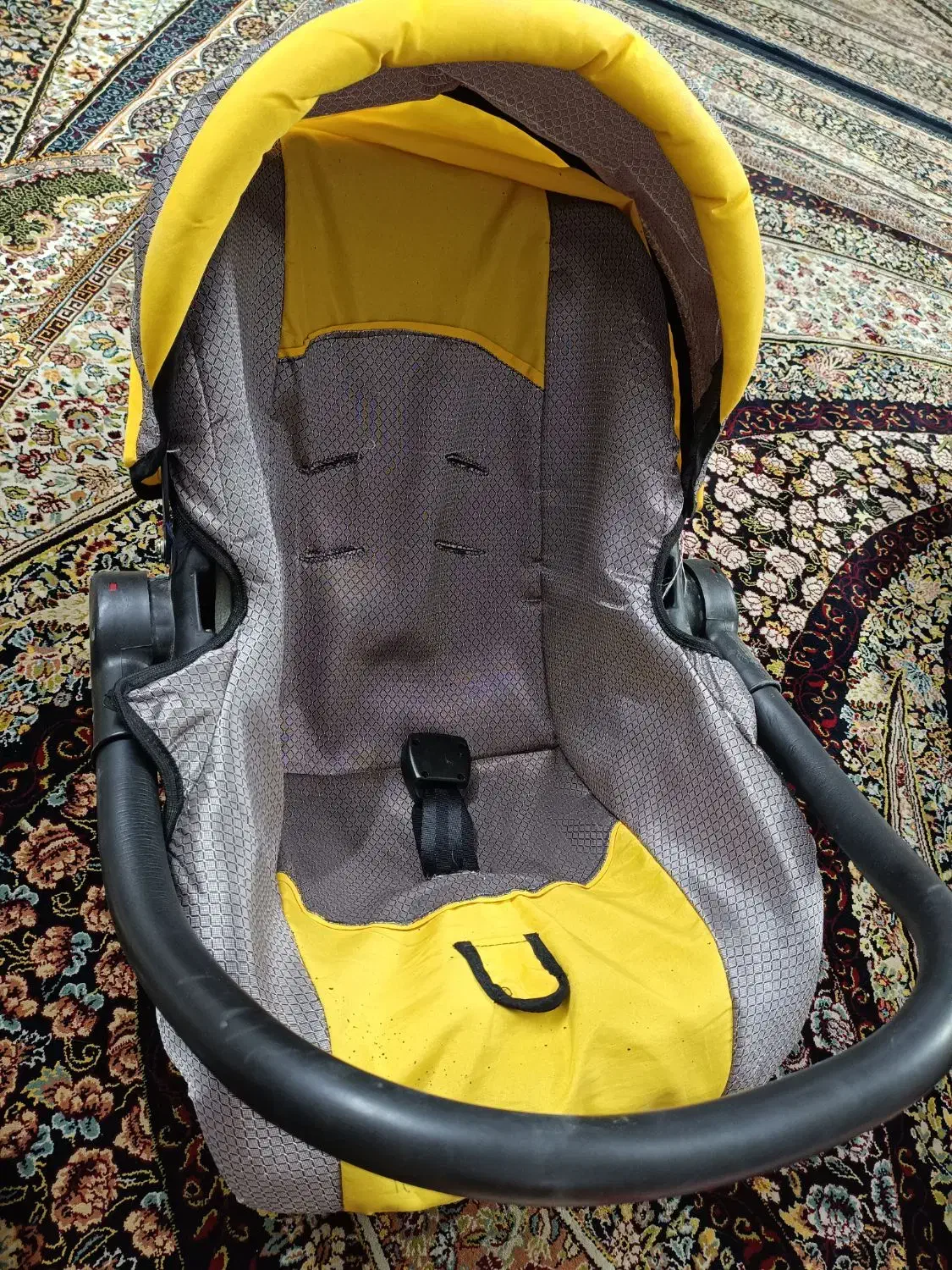 کریر رایگان|اسباب و اثاث بچه|نیشابور, شهرک فیروزه|دیوار