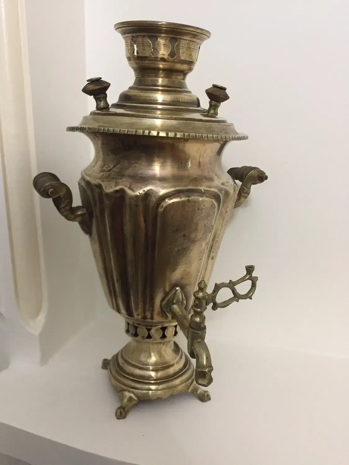 سماور قدیمی زیبا|کلکسیون اشیاء عتیقه|گلپایگان, |دیوار