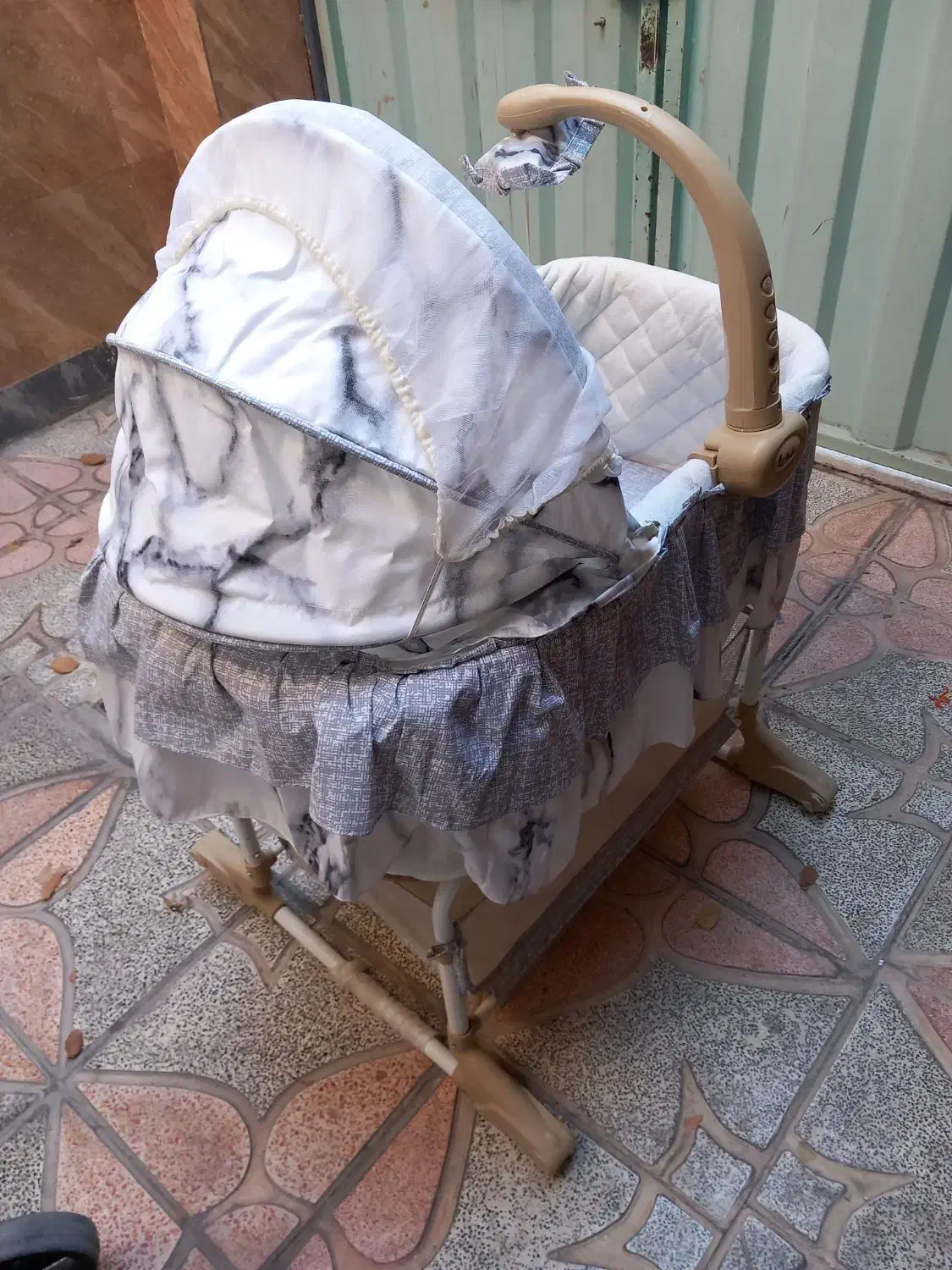 گهواره کودک باتری خور|اسباب و اثاث بچه|صفادشت, |دیوار