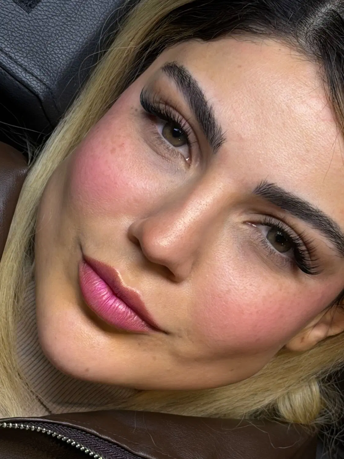 مژه|خدمات زیبایی و سلامت|چالوس, |دیوار
