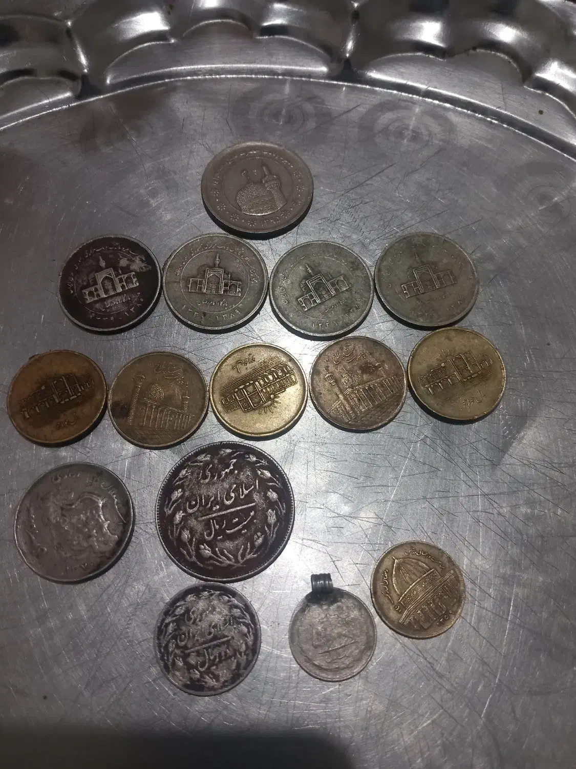 تعدادی سکه واسکناس|کلکسیون سکه، تمبر، اسکناس|نگین شهر, |دیوار