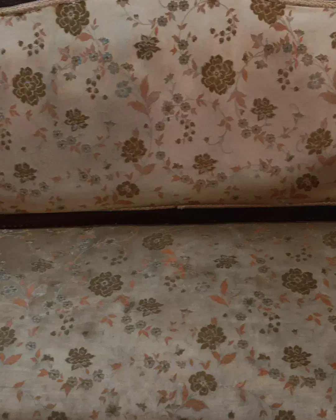 مبل شویی هادی نژاد|خدمات نظافت|لشت نشا, |دیوار