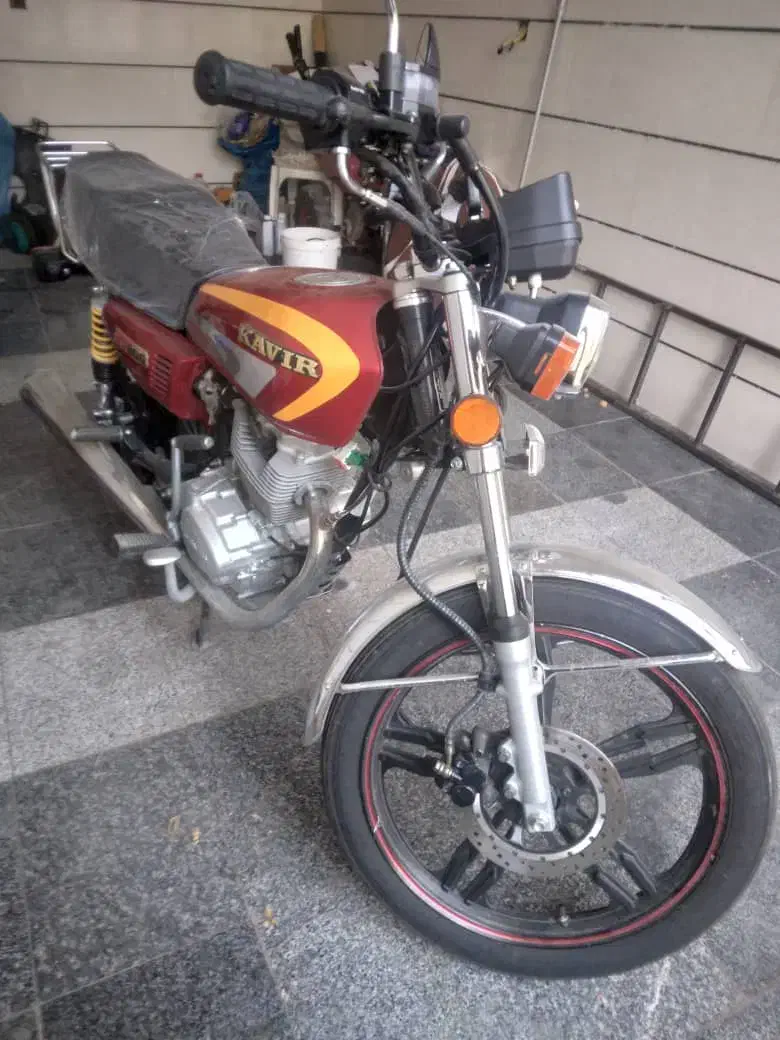 موتور سیکلت کویر۲۰۰ مدل ۴۰۲ کارکرد۶۴۰۰|موتورسیکلت|بروجرد, |دیوار